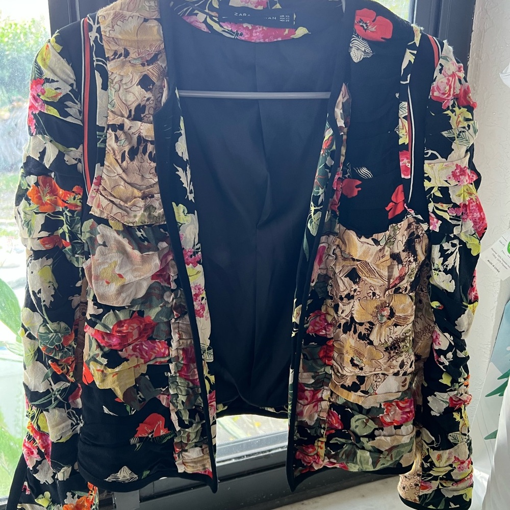 Zara Multicolor Floral Blazer